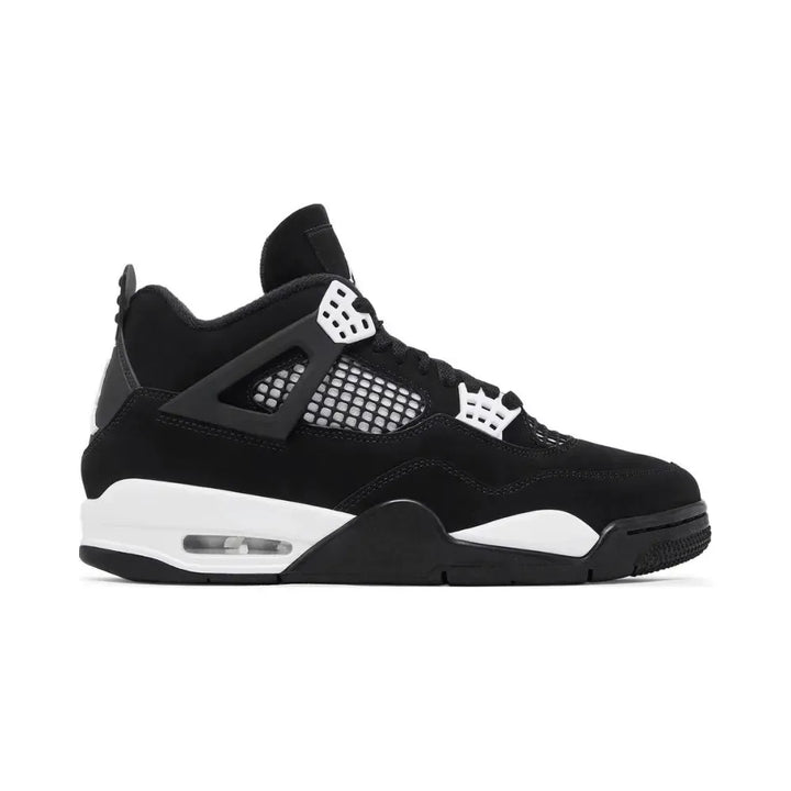 Air Jordan 4 - Preto/Branco