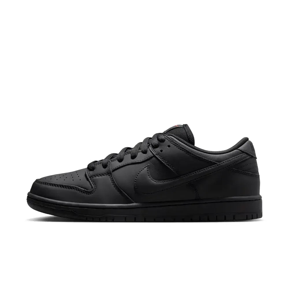 Nike Dunk Low - Triplo Preto