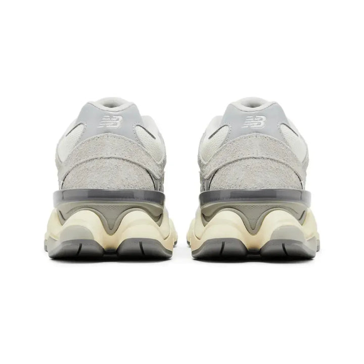 New Balance 9060 – Cinza Claro/Branco