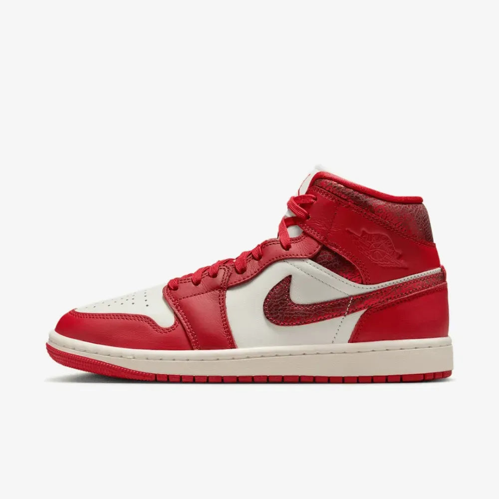 Air Jordan 1 Mid SE - Branco/Vermelho