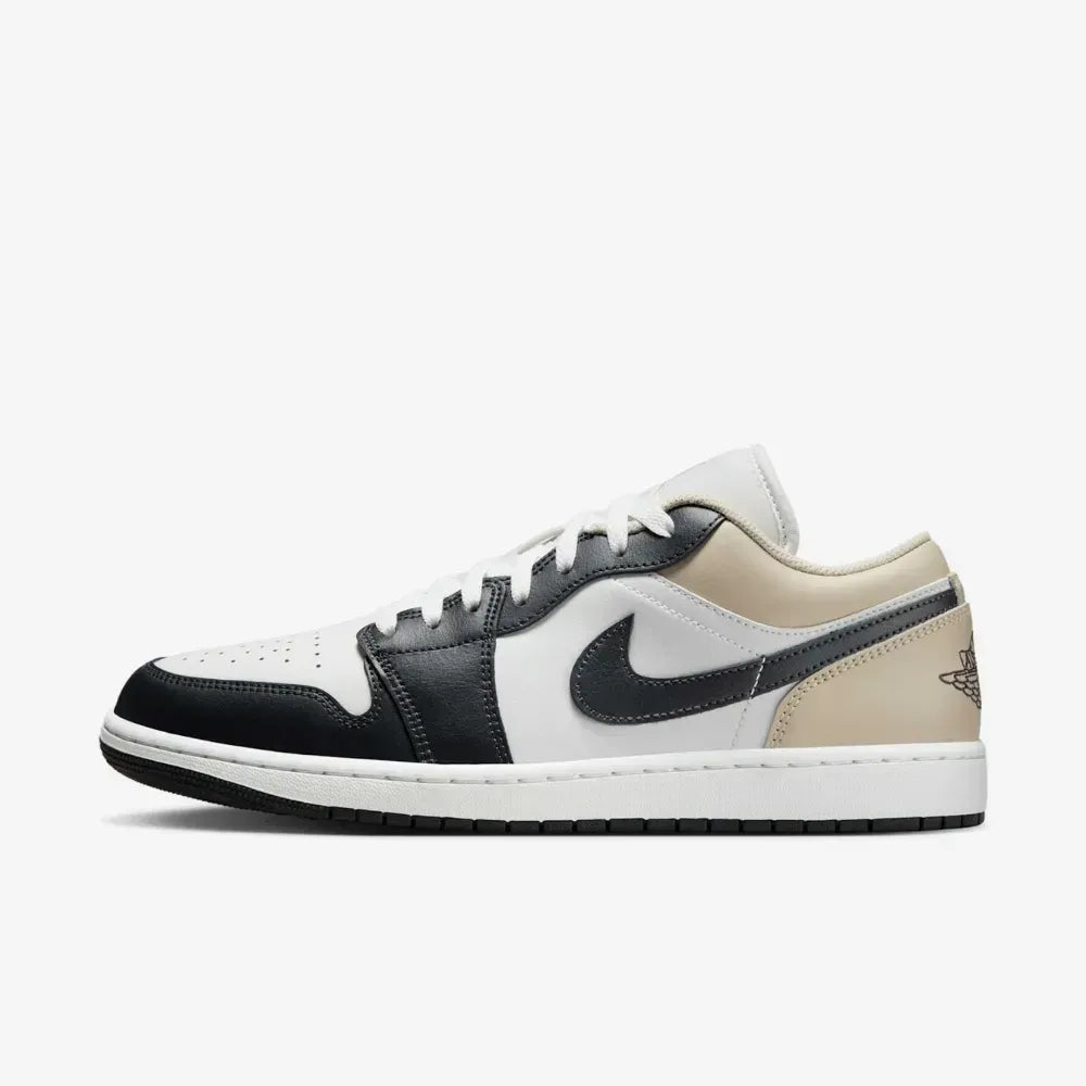 Air Jordan 1 Low - Branco/Preto/Creme