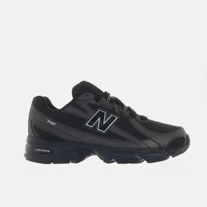 New Balance 740 - Preto/Prata