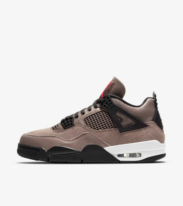 Air Jordan 4 - Marrom/Preto/Branco