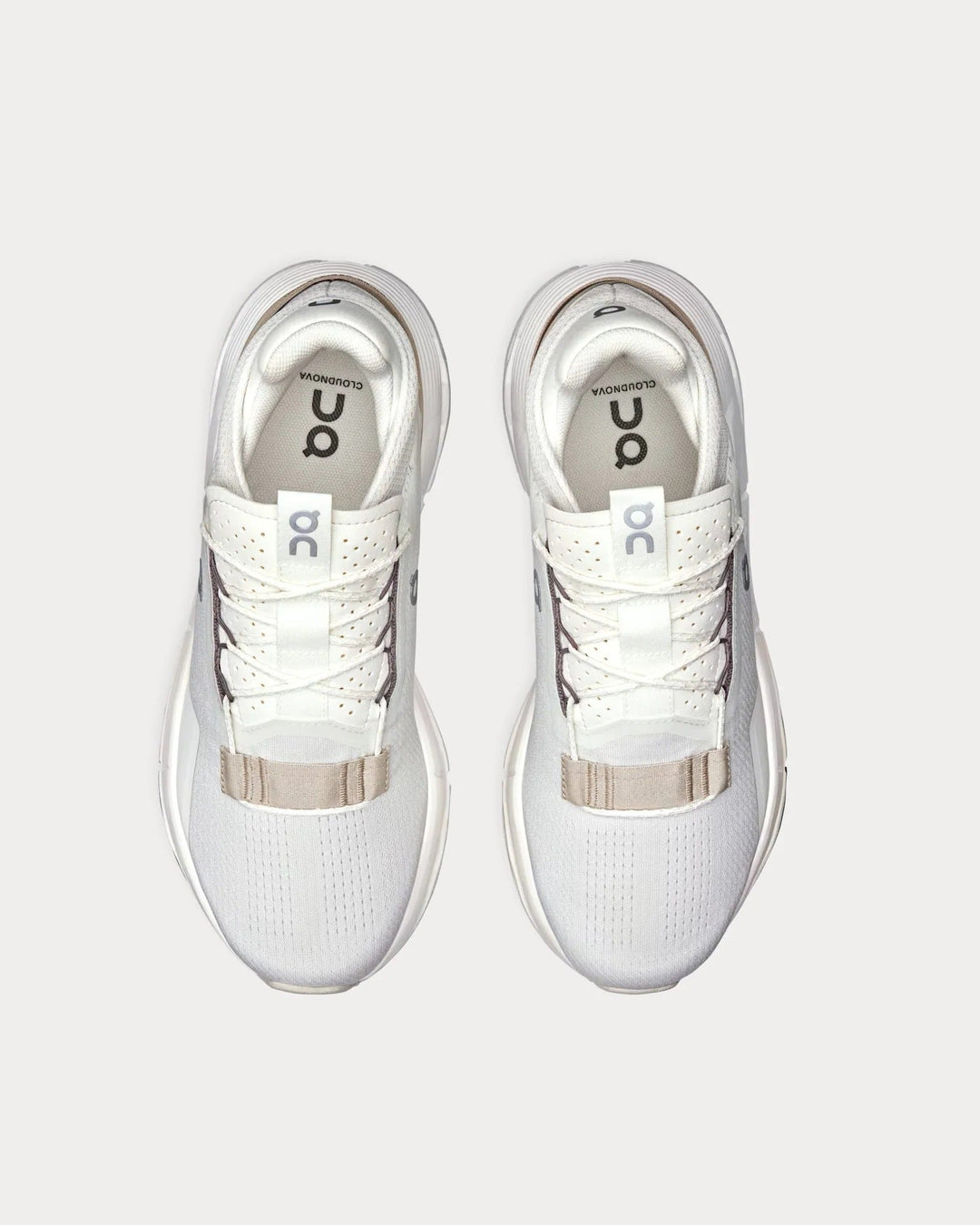 On Running Cloudnova 2 – Gelo/Areia