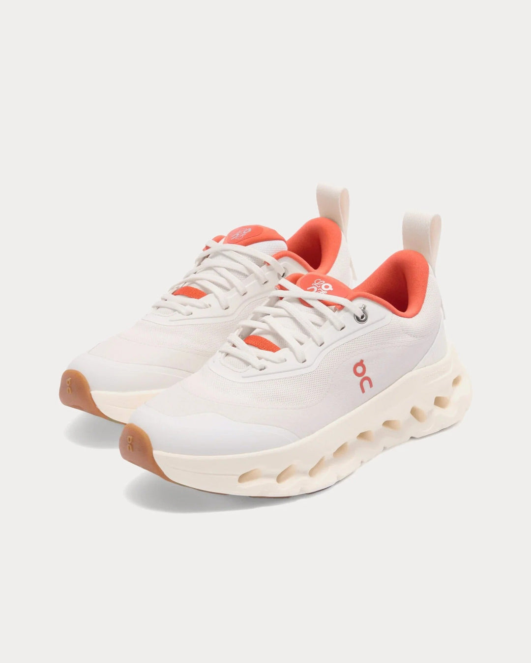 On Running x Loewe Cloudtilt 2.0 – Branco/Laranja