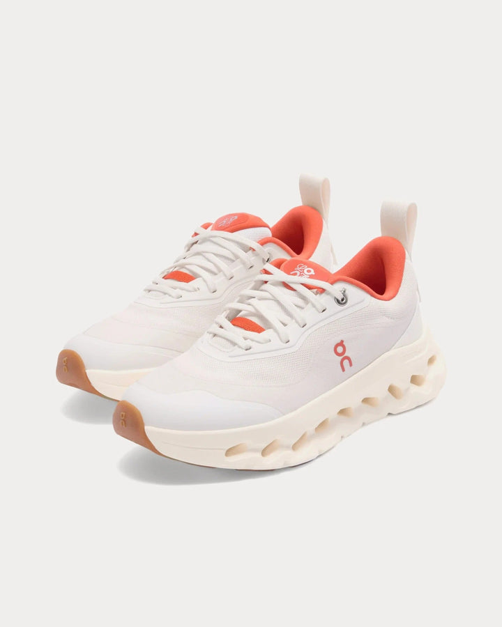 On Running x Loewe Cloudtilt 2.0 – Branco/Laranja