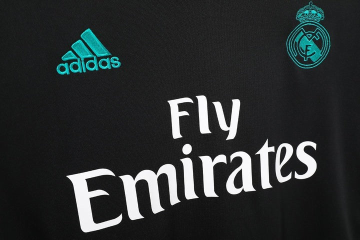 Camisa Retrô Real Madrid 2017/18 Away