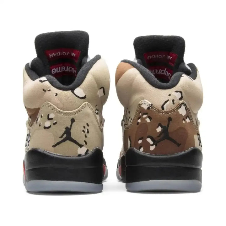 Supreme x Air Jordan 5 Retro - Camuflagem do Deserto