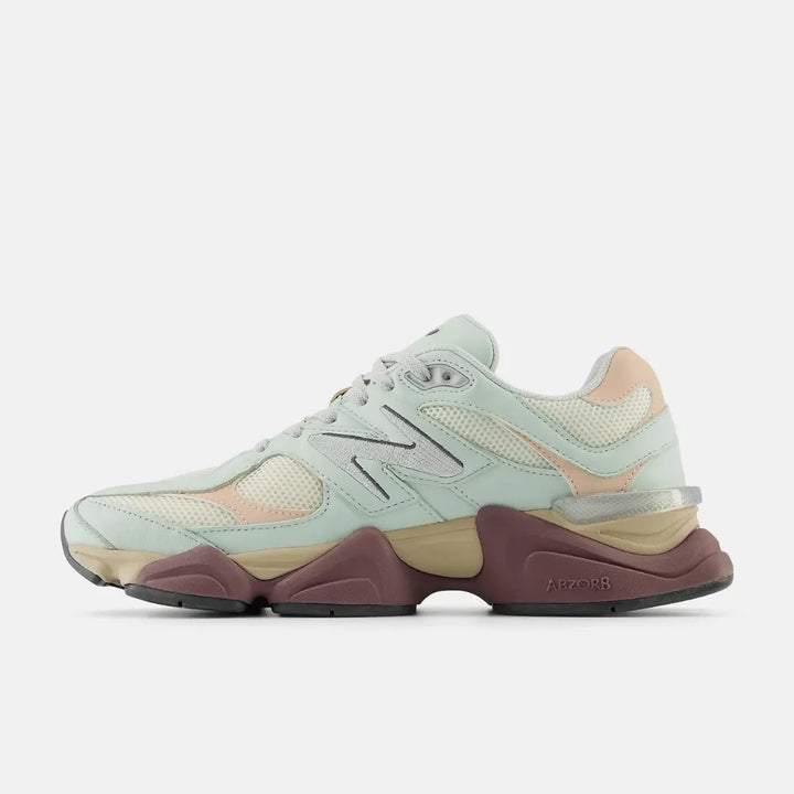 New Balance 9060 Menta clara/Pêssego/Ameixa