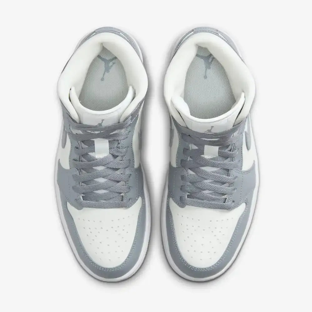 Jordan 1 Mid Stealth - Sail/Cinza Stealth/Branco