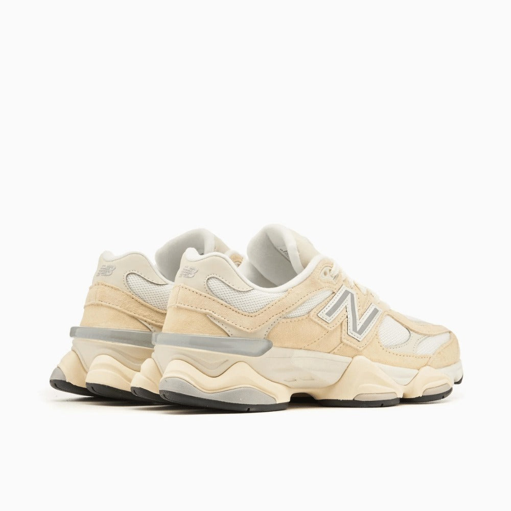 New Balance 9060 – Creme/Sal Marinho