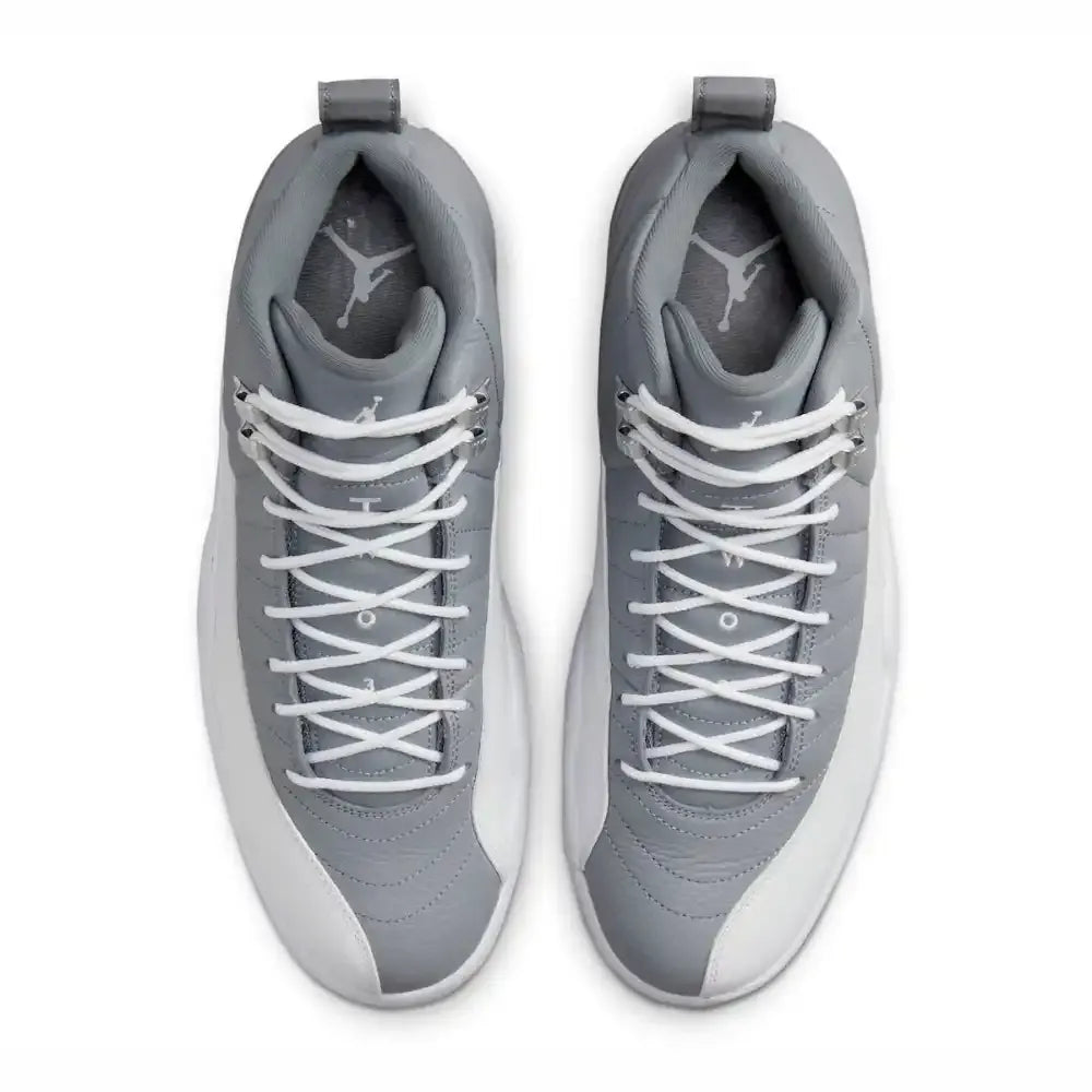 Jordan 12 Cinza Stealth