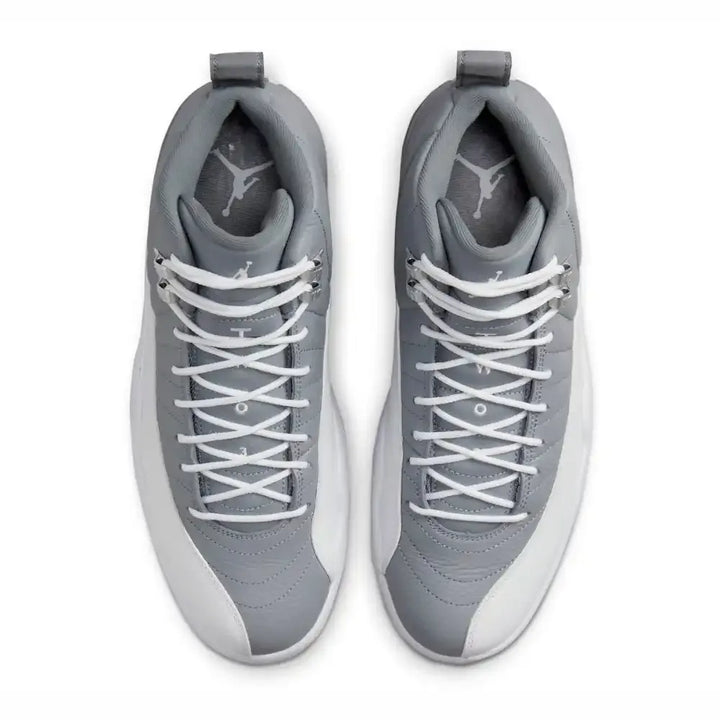 Jordan 12 Cinza Stealth