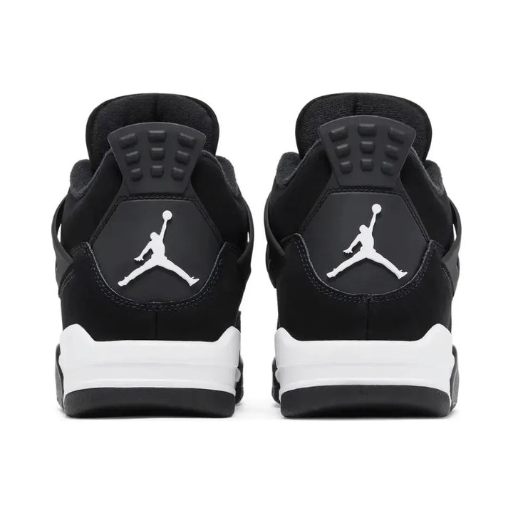 Air Jordan 4 - Preto/Branco