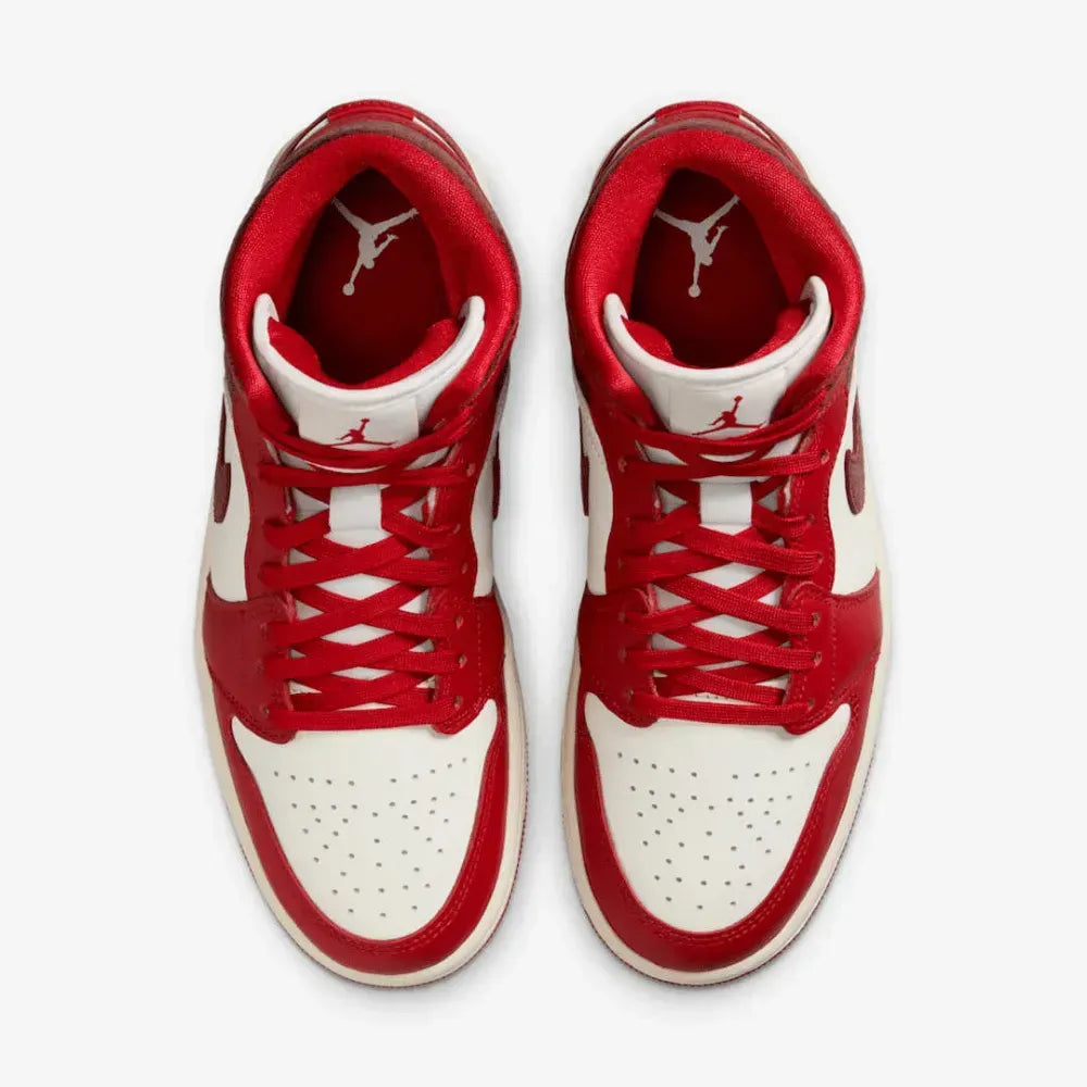Air Jordan 1 Mid SE - Branco/Vermelho