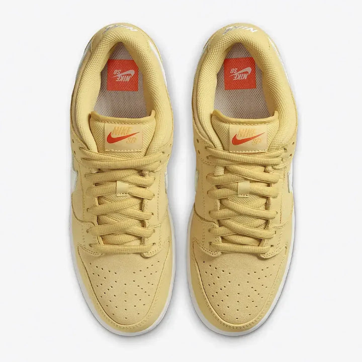 Nike Dunk Low - Amarelo Pastel/Branco