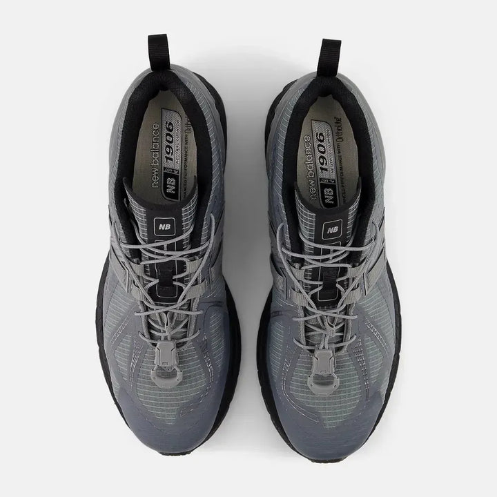 New Balance 1906R - Cinza/Preto