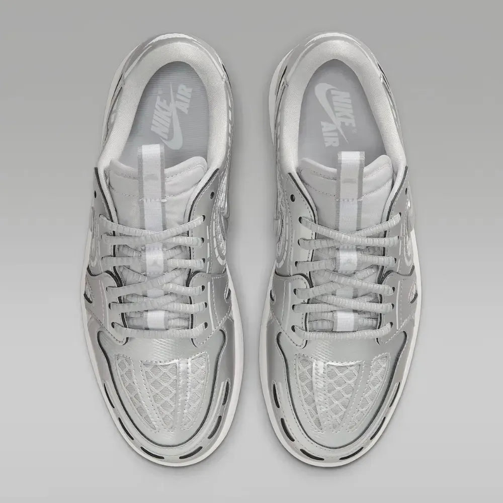 Air Jordan 1 Low - Prata Metálica