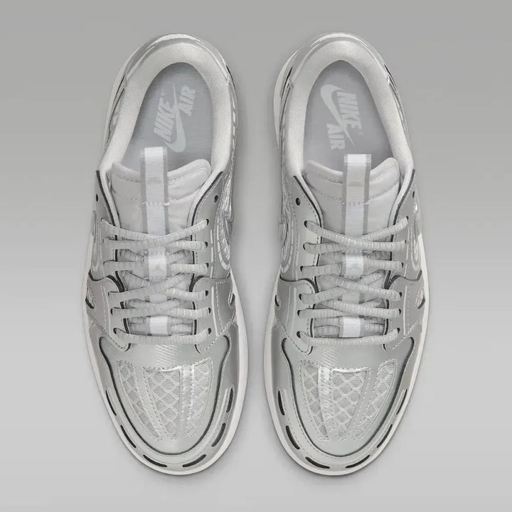 Air Jordan 1 Low - Prata Metálica