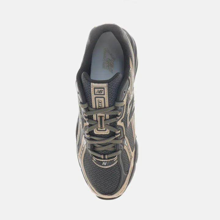 New Balance 740 - Preto/Bege