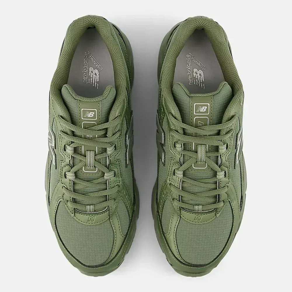 New Balance 740 - Verde Oliva