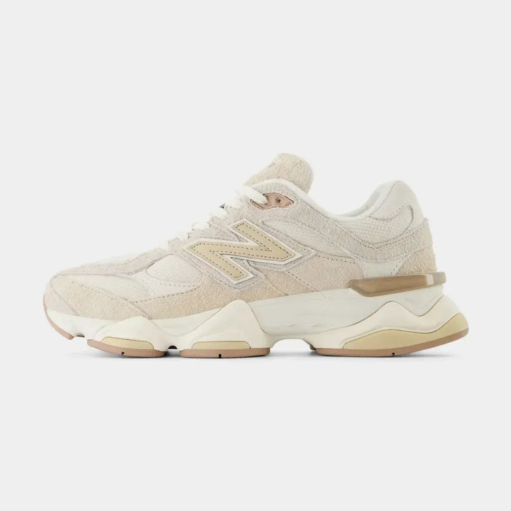 New Balance 9060 - Bisque/Sal Marinho