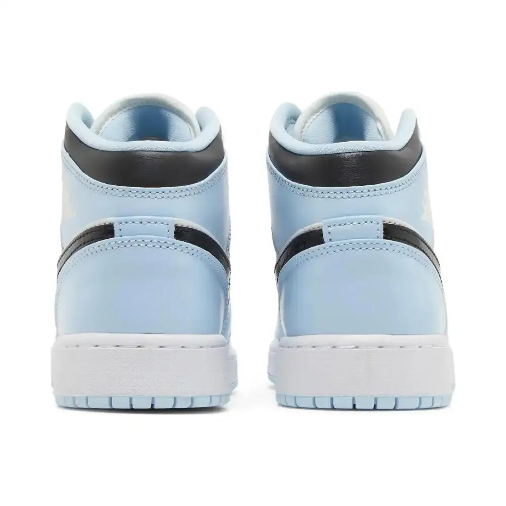 Air Jordan 1 Mid GS - Azul Gelo/Branco/Preto