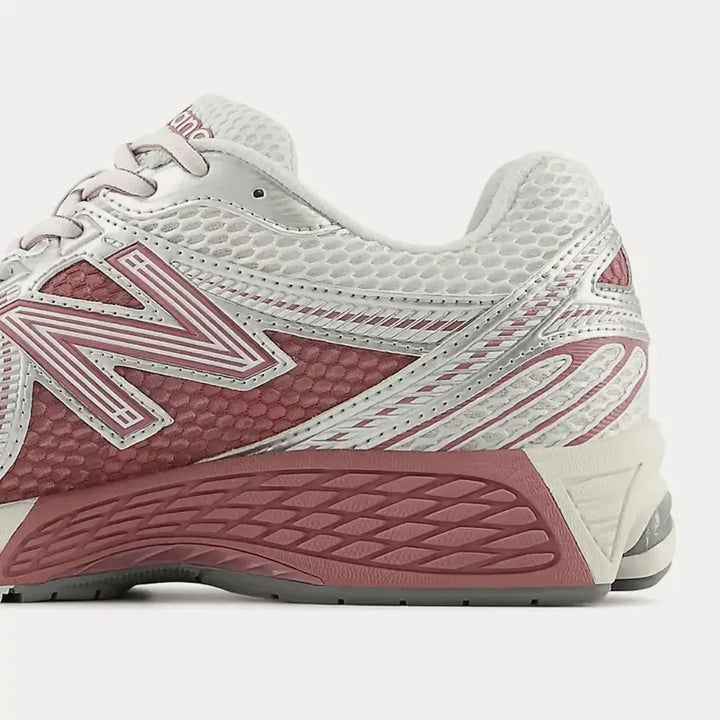 New Balance 860v2 - Cinza/Rosa