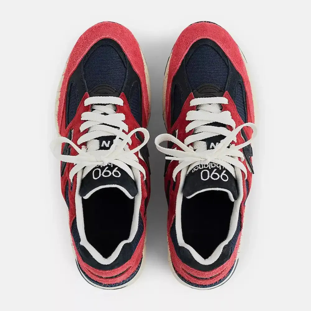 New Balance 990v2 - Vermelho/Preto/Bege