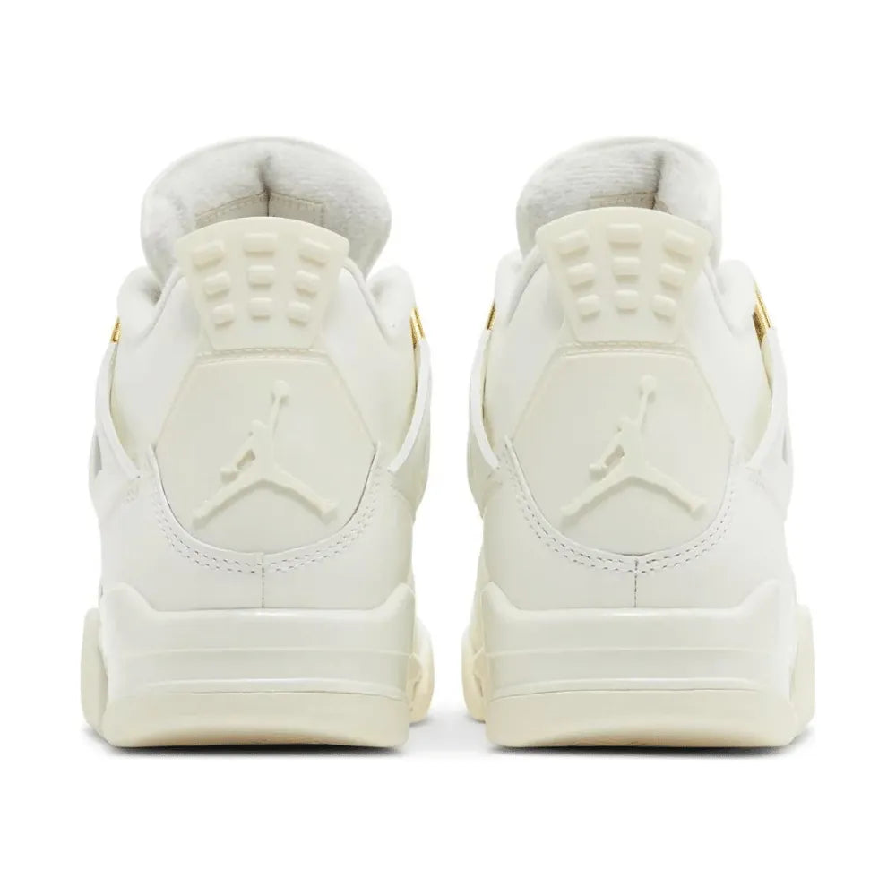 Jordan 4 Retro – Branco/Dourado Metálico