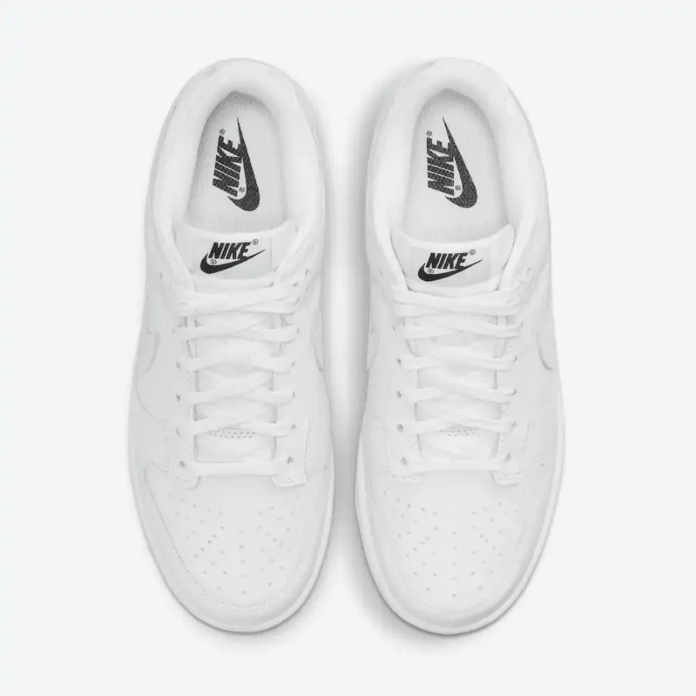 Nike Dunk Low - Triplo Branco