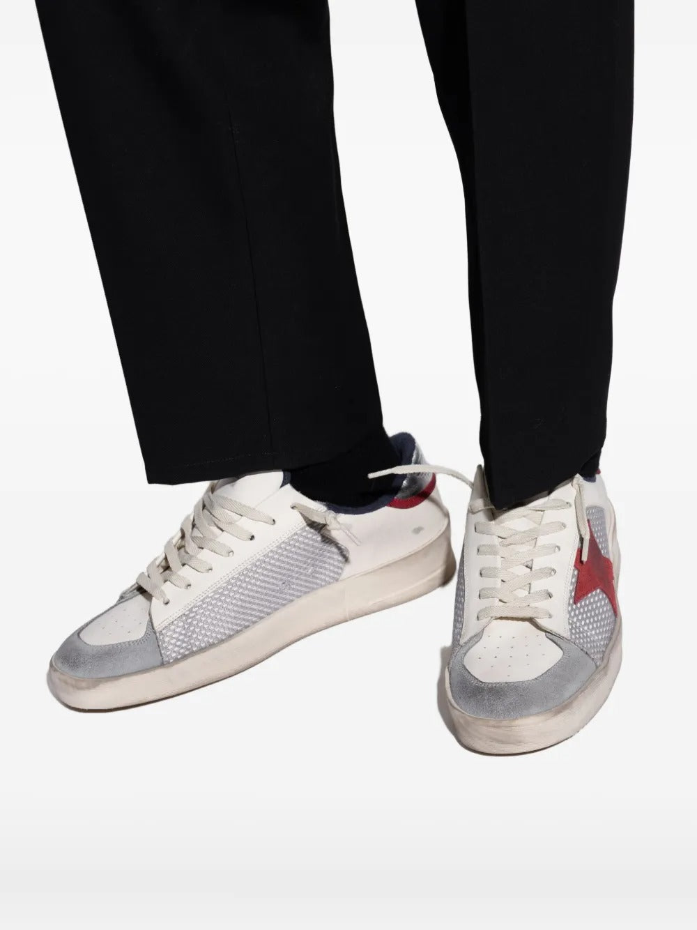 Golden Goose Stardan – Tela Cinza/Estrela Vermelha