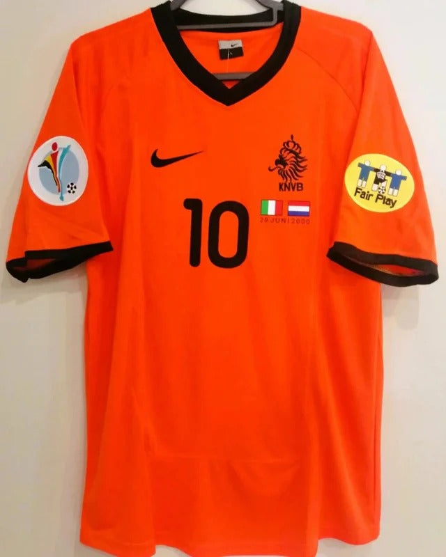 Camisa Retrô Holanda 2000/01 Home - BERGKAMP #10 (+Patches)
