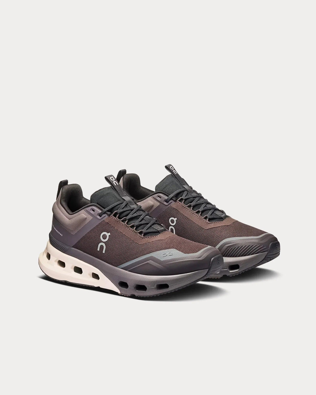 On Running Cloudnova X - Seixo/Preto