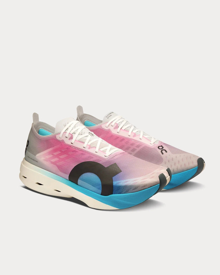 On Running Cloudboom Strike – Branco/Horizonte