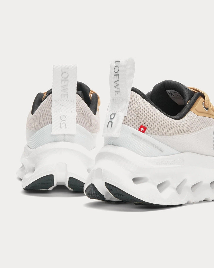 On Running x Loewe Cloudtilt 2.0 – Canela/Branco