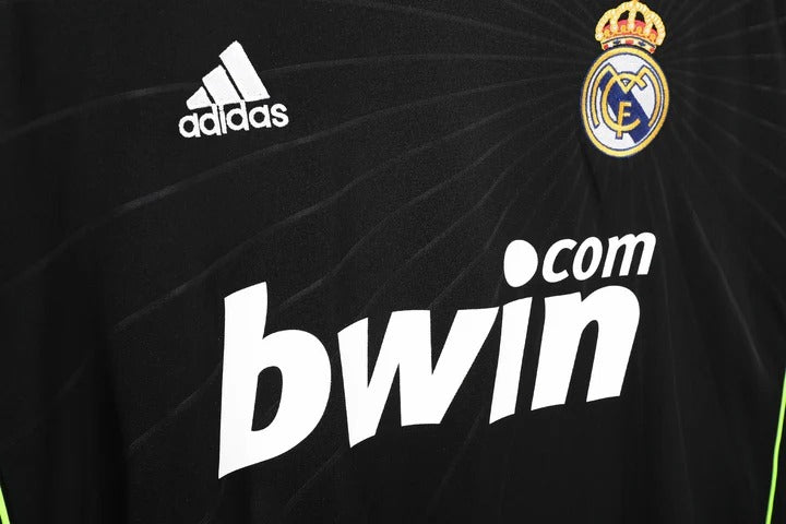 Camisa Retrô Real Madrid 2010/11 Away