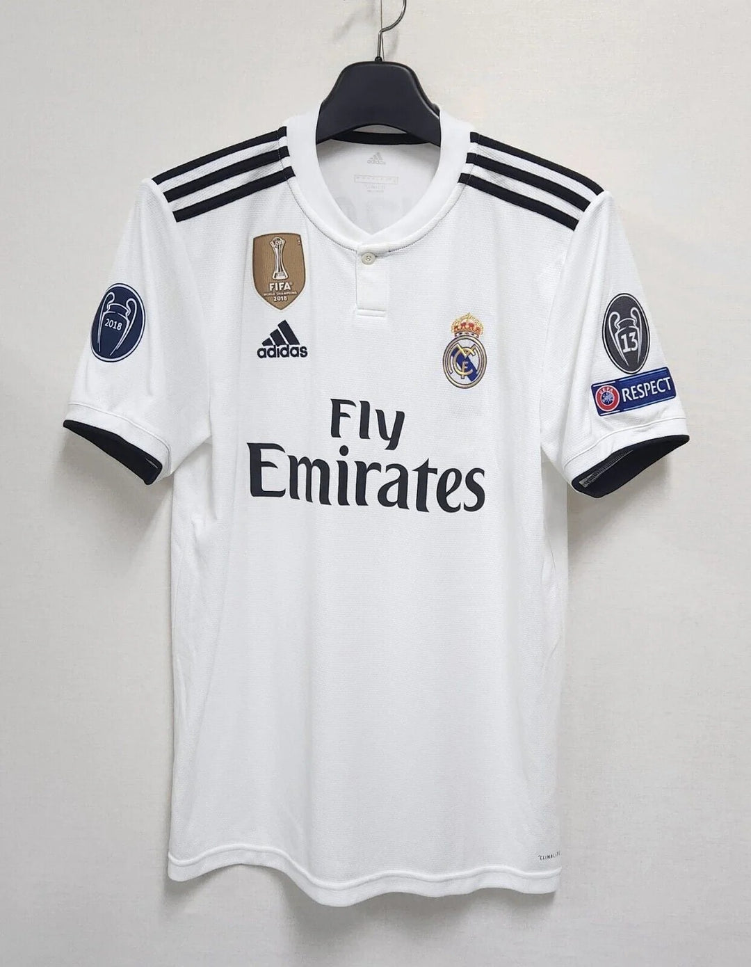 Camisa Retrô Real Madrid 2018/19 Home - (+Patches)