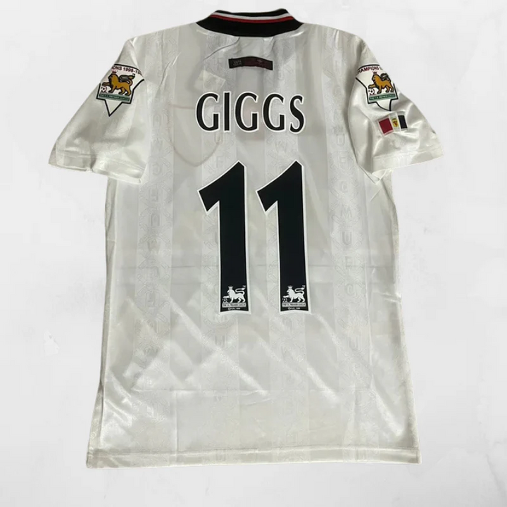 Camisa Retrô Manchester United 1998/99 - Ryan Giggs #11 (+Patches)