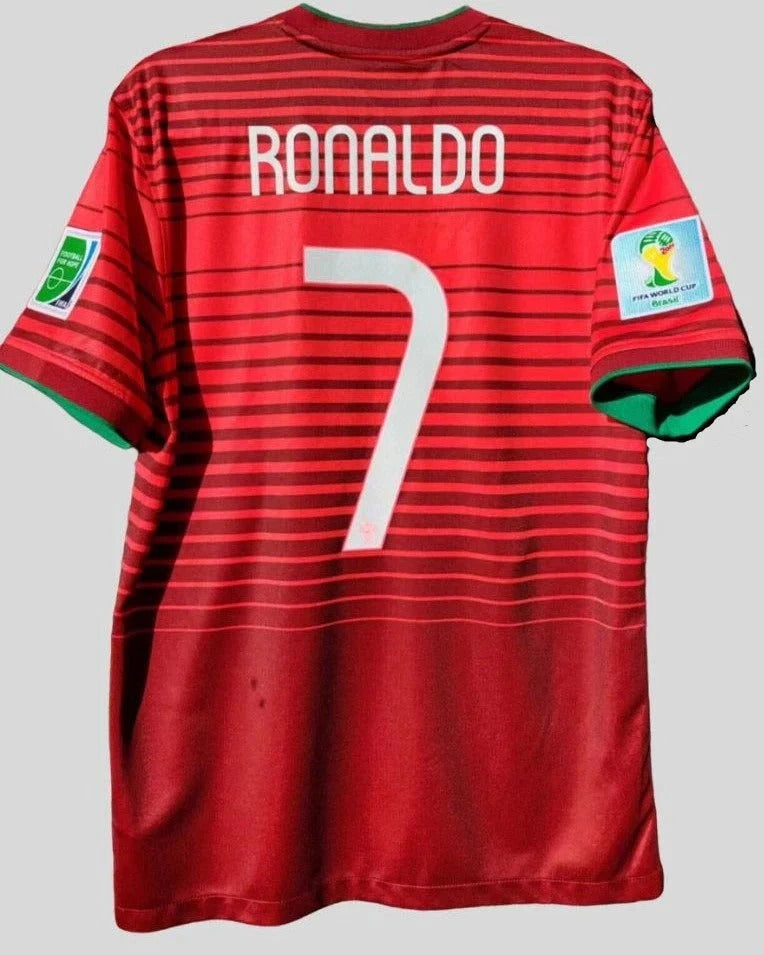 Camisa Retrô Portugal 2014/15 Home - RONALDO #7 (+Patches)