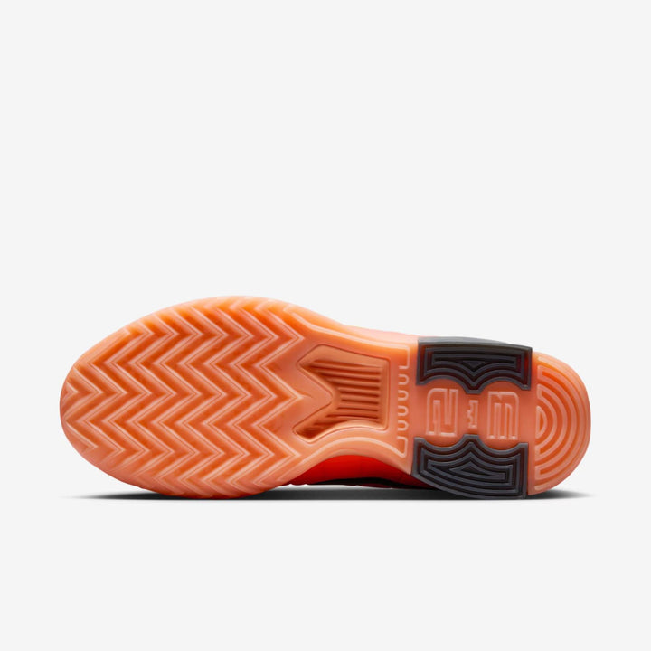 Tênis Nike LeBron Witness IX - Laranja