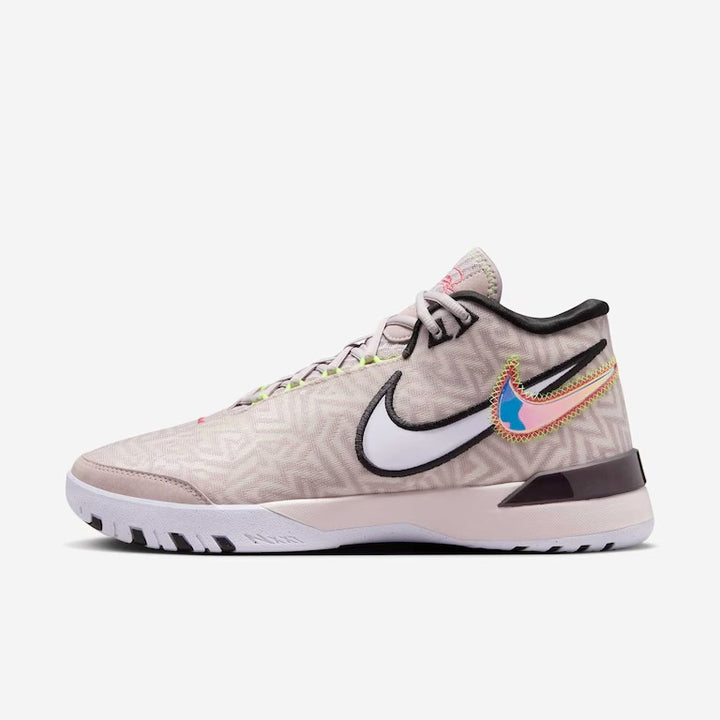 Tênis Nike LeBron NXXT Gen - Bege