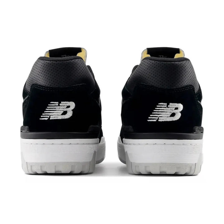 New Balance 550 Suede Perforated Leather – Preto/Branco
