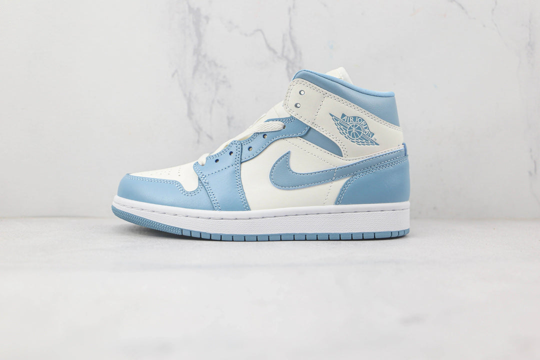 Jordan 1 Mid UNC - Branco/Azul University