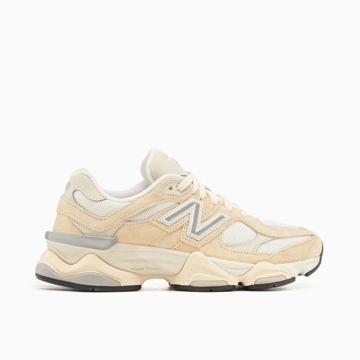 New Balance 9060 – Creme/Sal Marinho