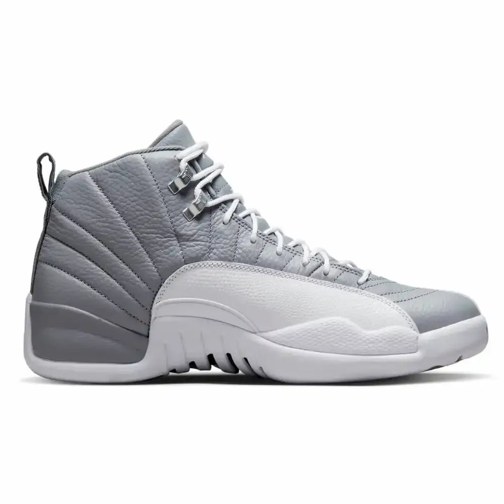 Jordan 12 Cinza Stealth