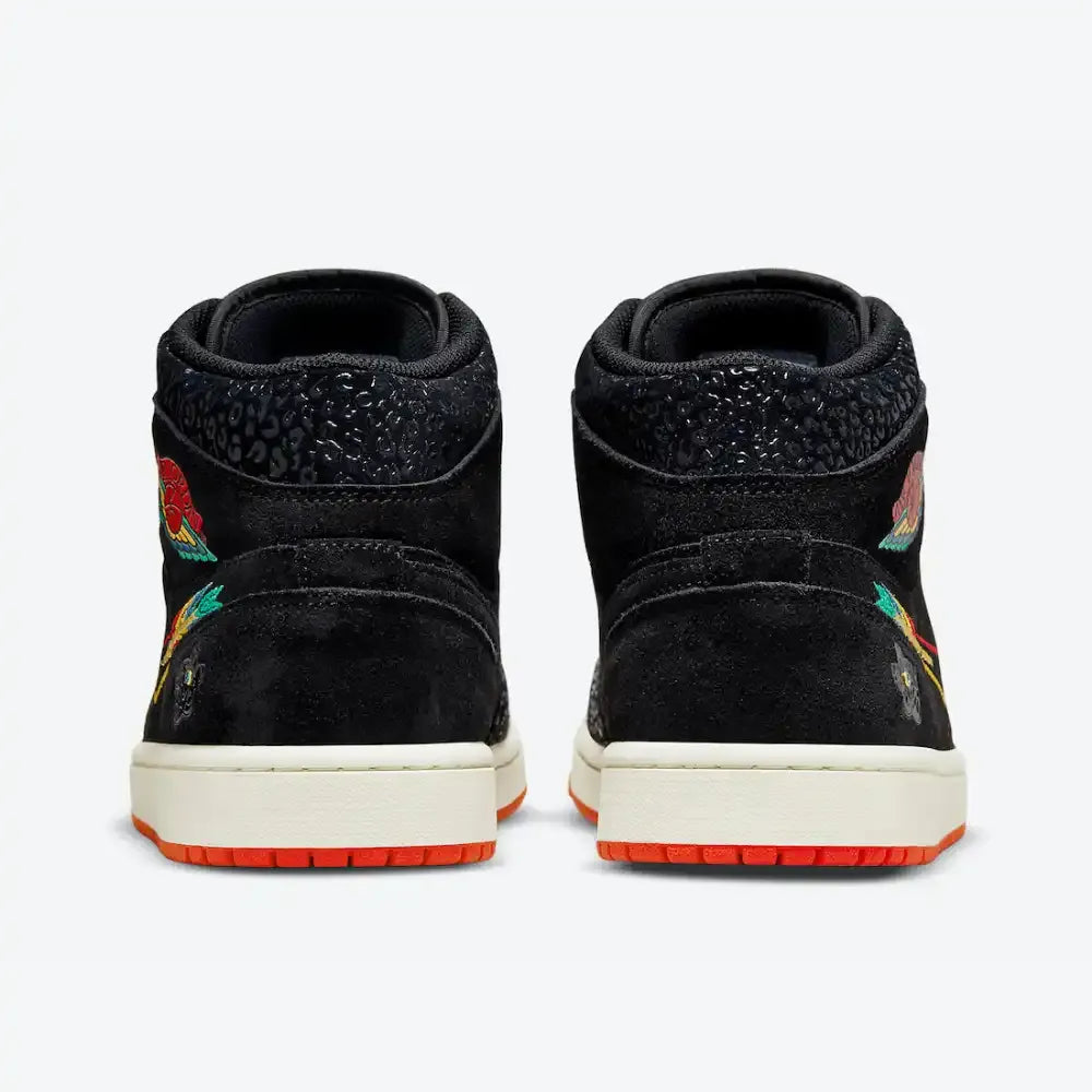 Jordan 1 Mid SE Siempre Familia - Preto/Vermelho/Multicolorido