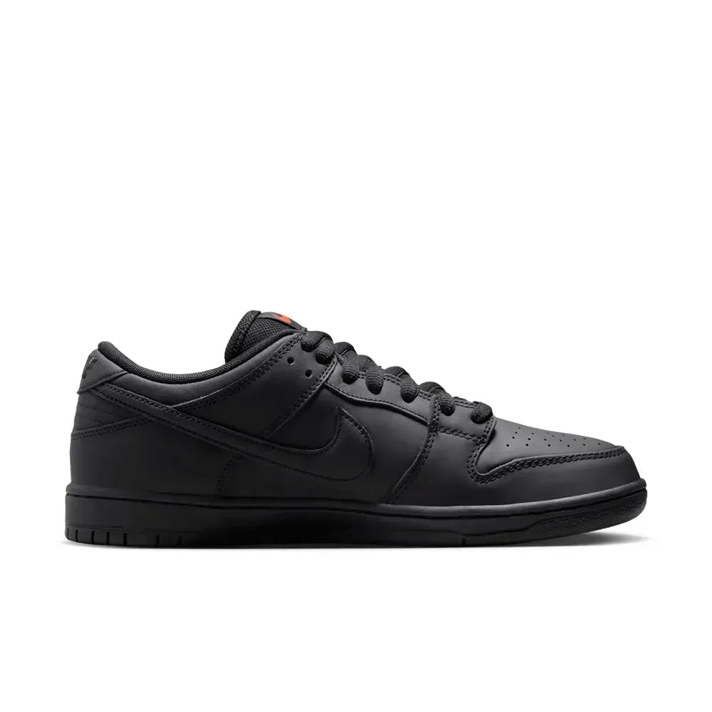 Nike Dunk Low - Triplo Preto