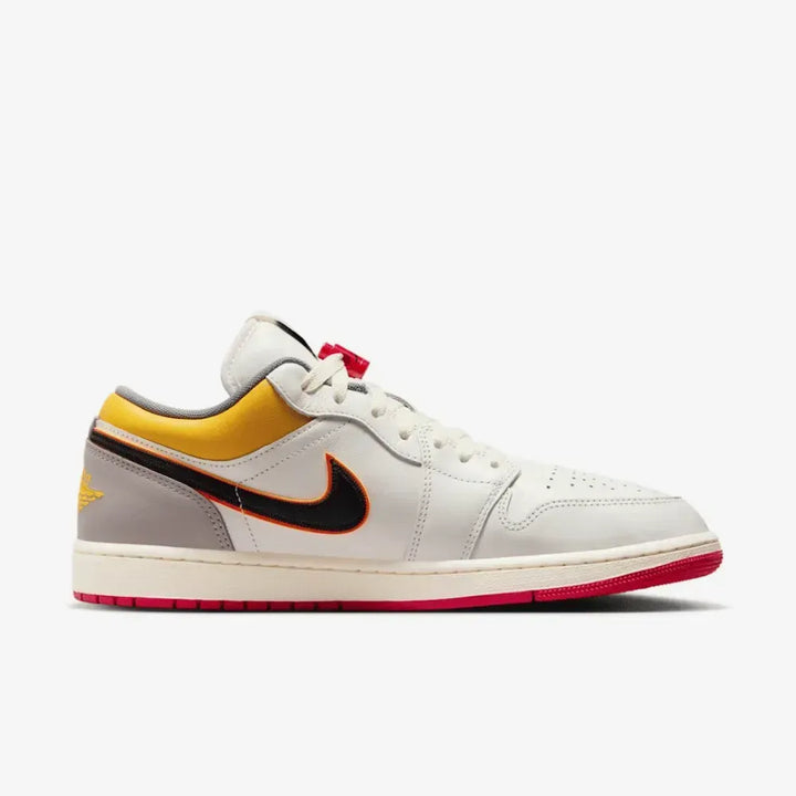 Air Jordan 1 Low - Branco/Verde/Amarelo