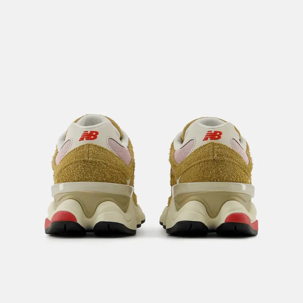 New Balance 9060 - Mostarda/Rosa claro/Vermelho